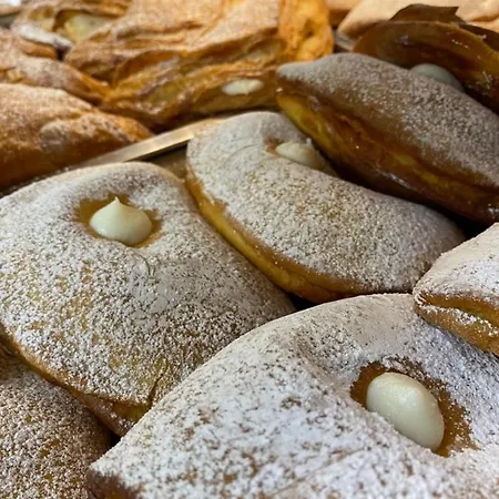 Bed and Breakfast L'infiorescenza New 3*