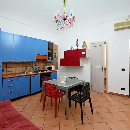 Bed & Breakfast L'infiorescenza New 3*