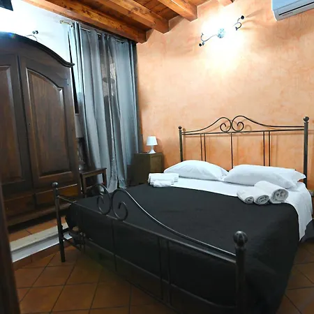 Nocleg ze śniadaniem L'infiorescenza New 3*