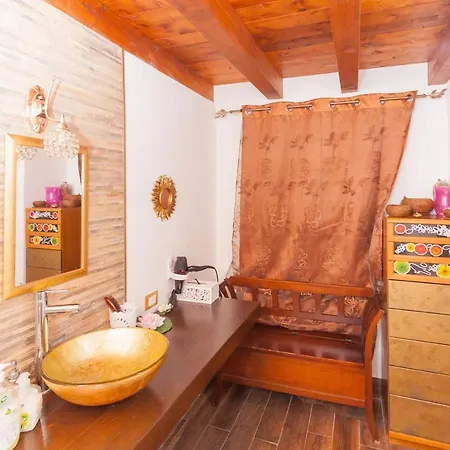 Bed & Breakfast L'infiorescenza New 3*